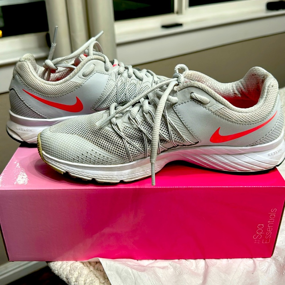 Women's Nikeair